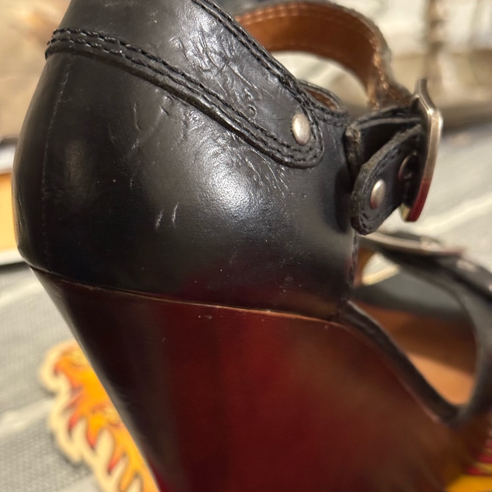 Frye Greta. open toed wedge heel Size 9. 4” heel. Leather - Picture 5 of 9